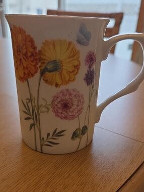 Gracie Floral Bone China Mug in Yellow and Pink